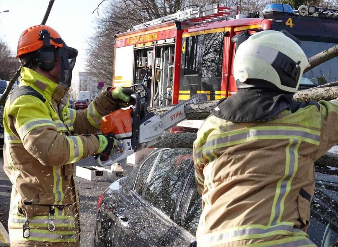 Feuerwehr Dresden zieht Bilanz: Einsatzgeschehen in der Landeshauptstadt am 30. Oktober 2025