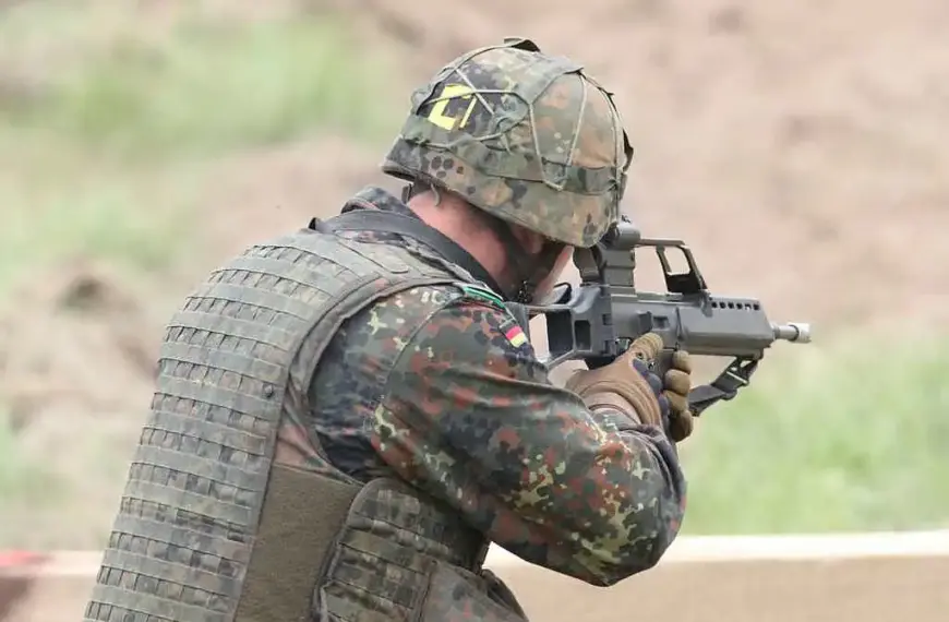 Dobrindt will Schüler auf Kriegsgefahren vorbereiten