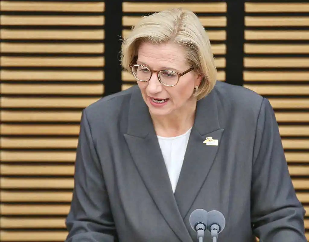 Rehlinger verteidigt geplante Bürgergeld-Reform