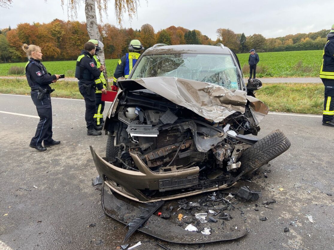 Vier Verletzte bei Frontalzusammenstoß auf der L123 in der Gemarkung Horneburg