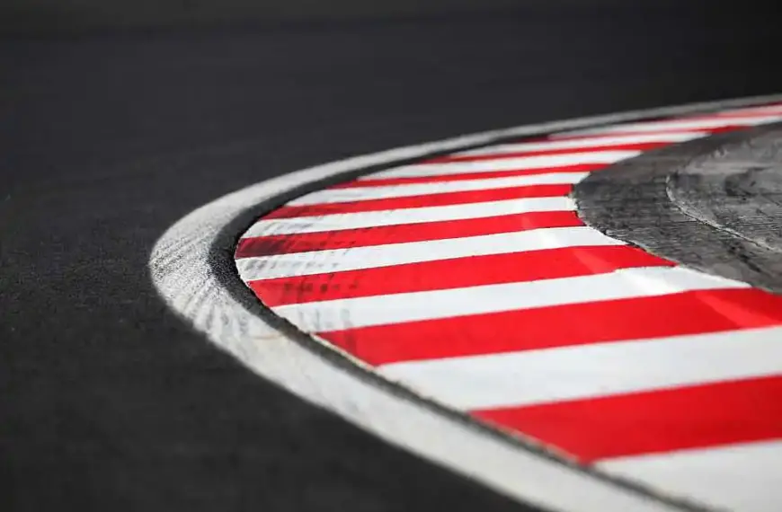 Formel 1: Oscar Piastri startet in Katar aus der Pole