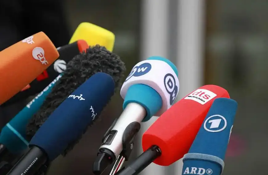 Forderung nach EU-Reaktion auf US-Visabeschränkungen für Medien