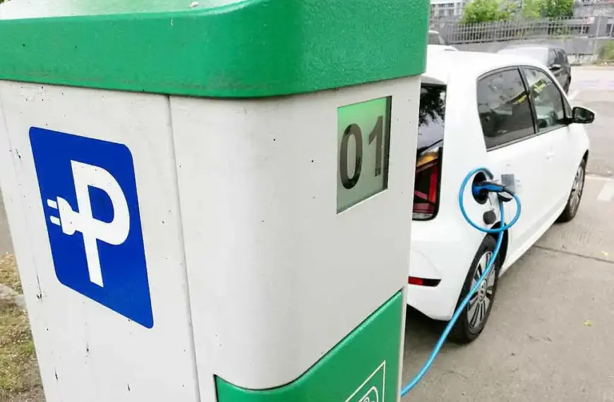 Verkehrsminister erwägt „Social Leasing“ für E-Autos