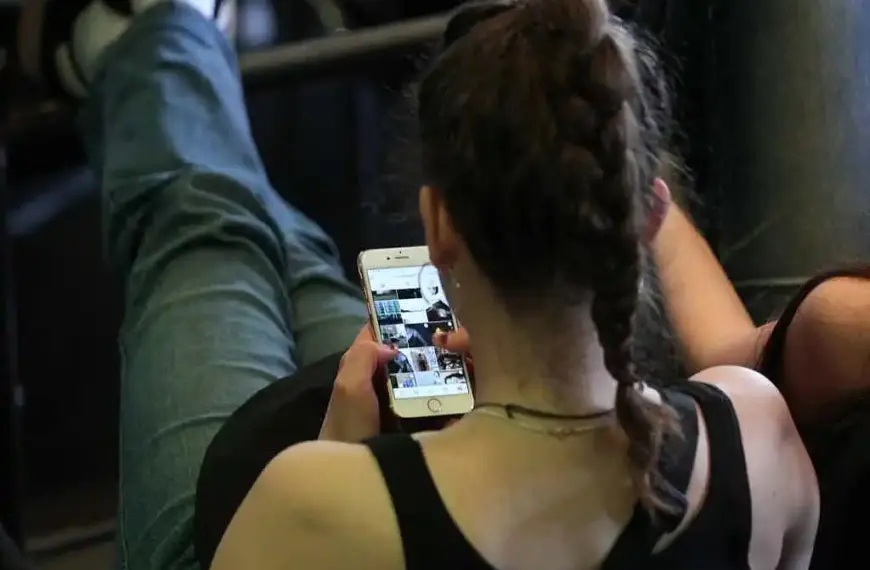 Mehr Internetnutzer stoßen im Netz auf „Hatespeech“