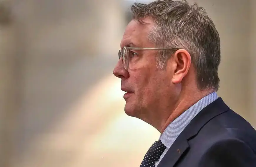 Schweitzer kritisiert Rentendebatte