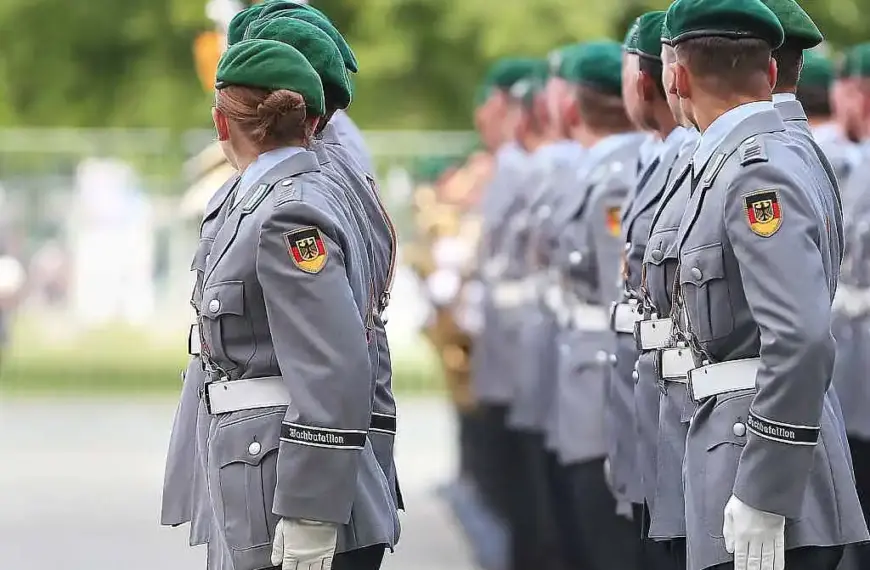 Nato-Generalsekretär lobt Wehrdienst-Einigung