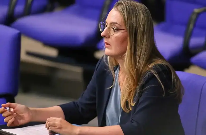 Grüne fordern Familienunternehmer zu Abgrenzung von AfD auf