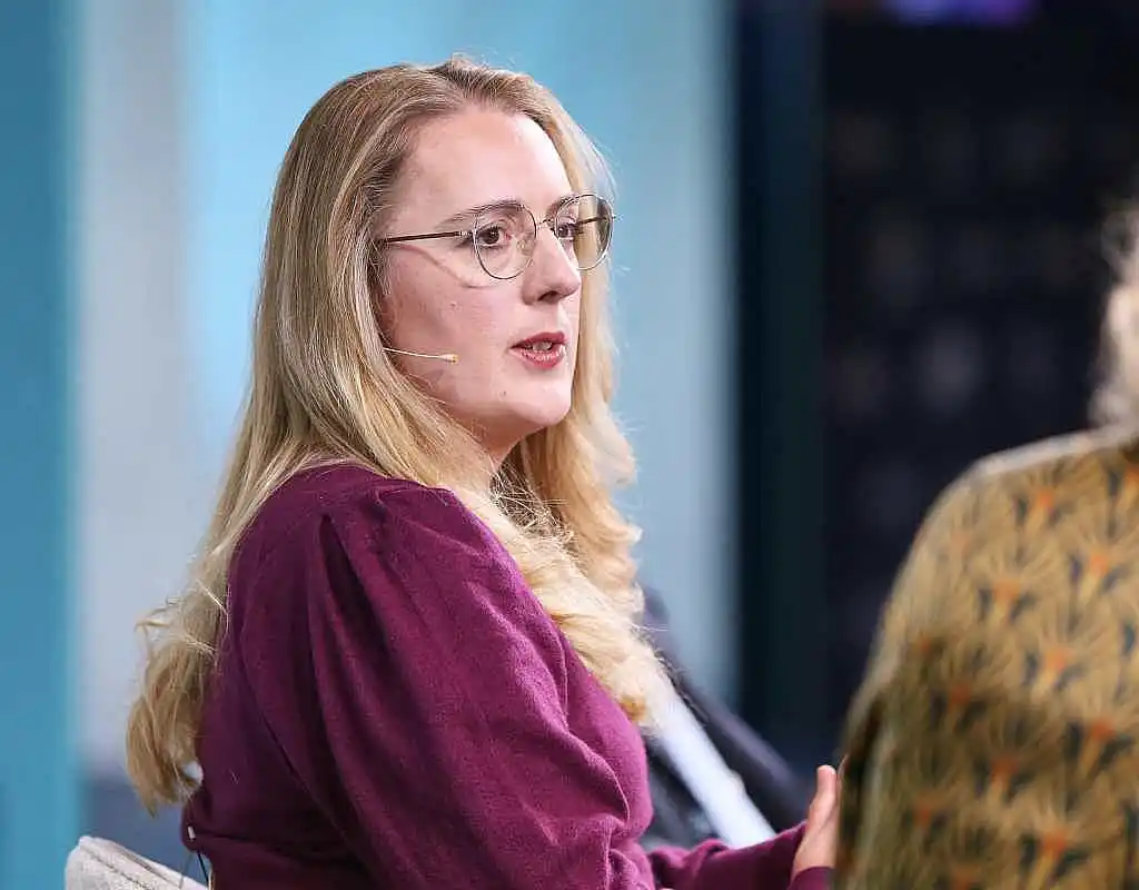 Dröge gegen verpflichtendes Gesellschaftsjahr