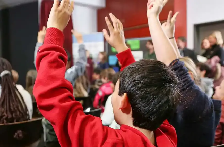 Berlins Regierender fordert Aufhebung des Kooperationsverbots