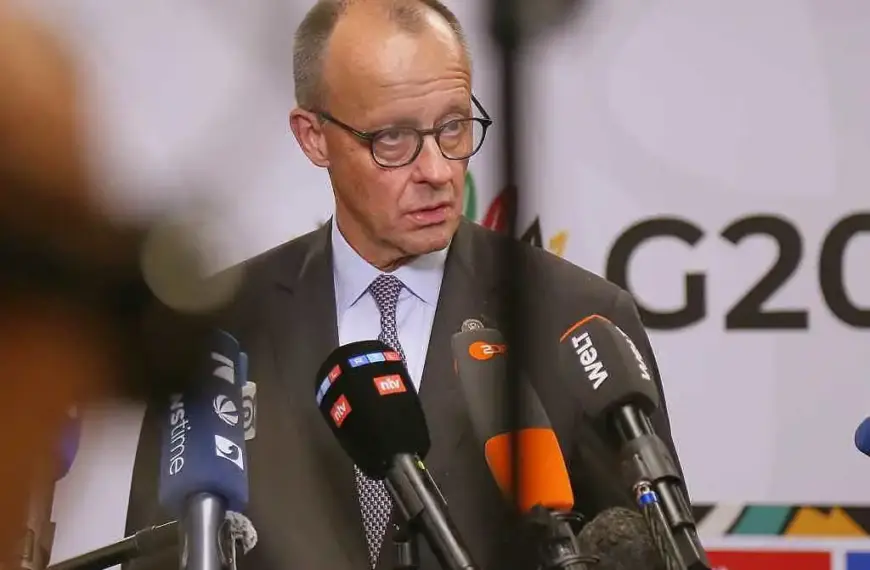 Jusos werfen Merz gesellschaftliche Spaltung vor