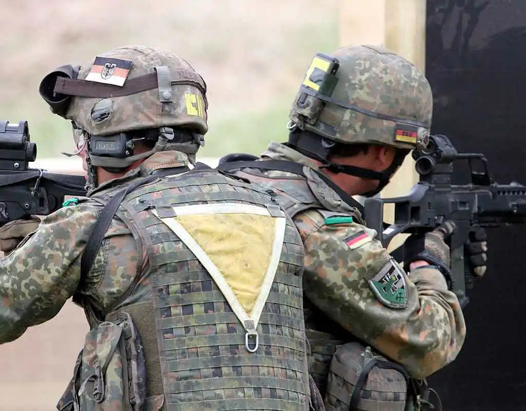 Bis zu 1.000 Euro Bußgeld für Verweigerer von Wehrdienst-Fragebogen