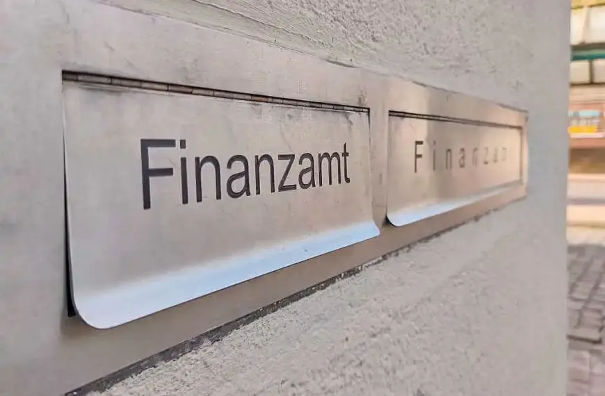 Söder und Bayaz wollen Unternehmensteuerreform vorziehen