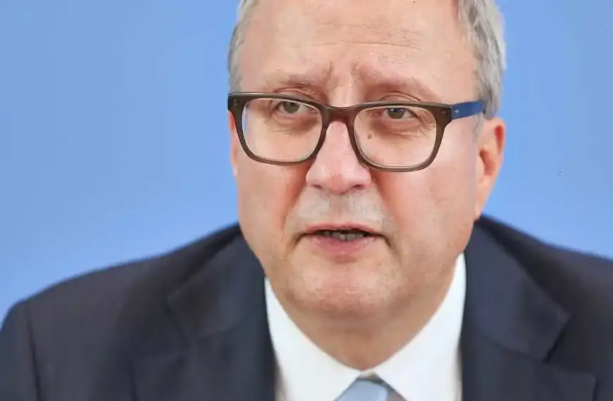 Voßkuhle fordert Klarnamenpflicht im Internet