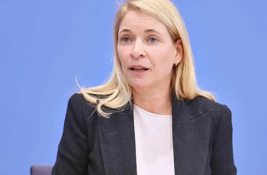 Bahn-Chefin will Topmanagement halbieren