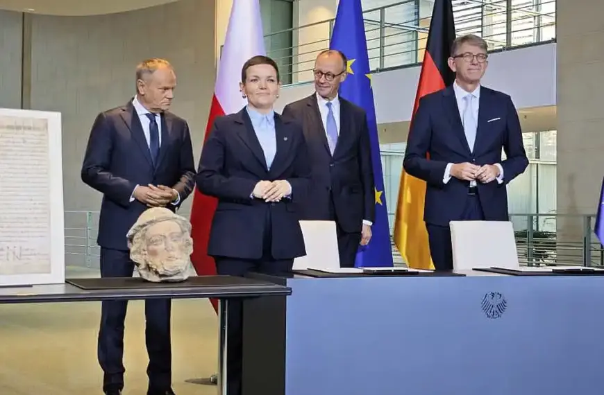 Bundesregierung gibt Kulturgüter an Polen zurück