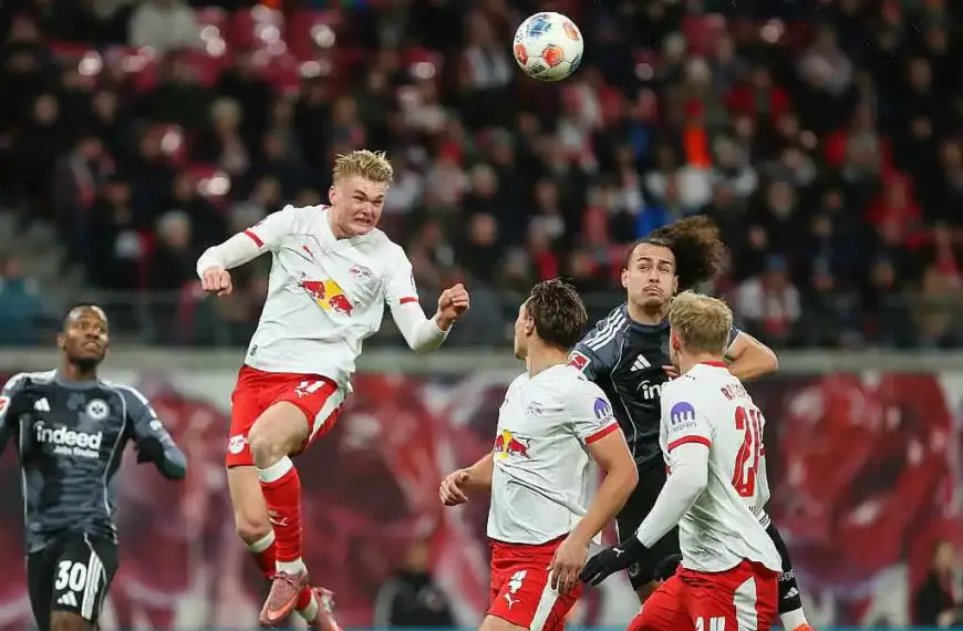 1. Bundesliga: Leipzig überrennt Frankfurt