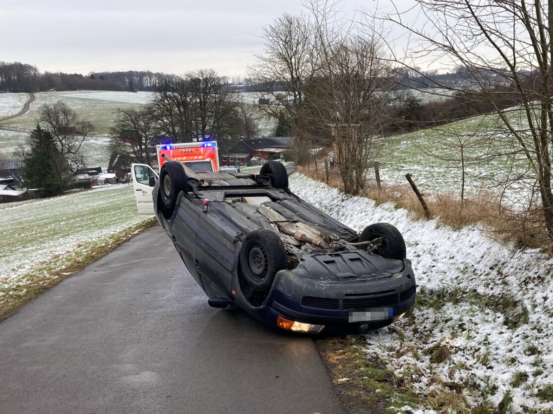 POL-GM: Auto überschlug sich bei Verkehrsunfall