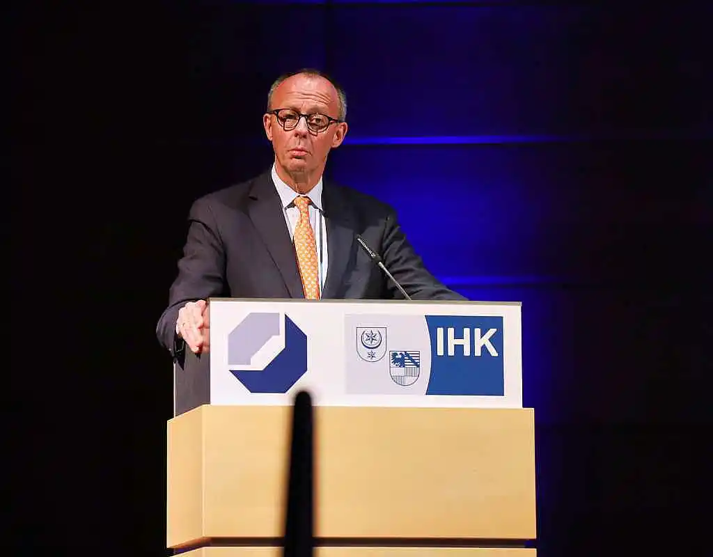 Merz wettert vor Unternehmern gegen „Work-Life-Balance“