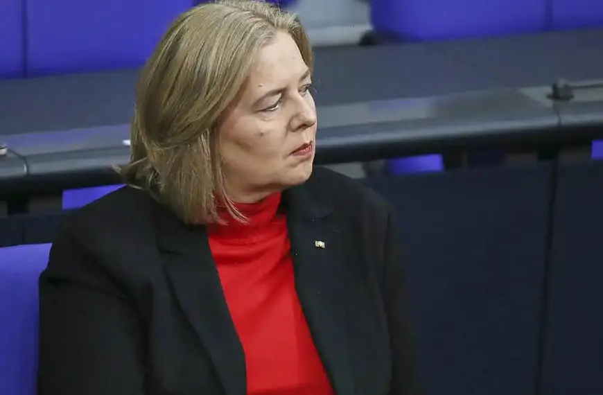 Bas verteidigt neue Grundsicherung