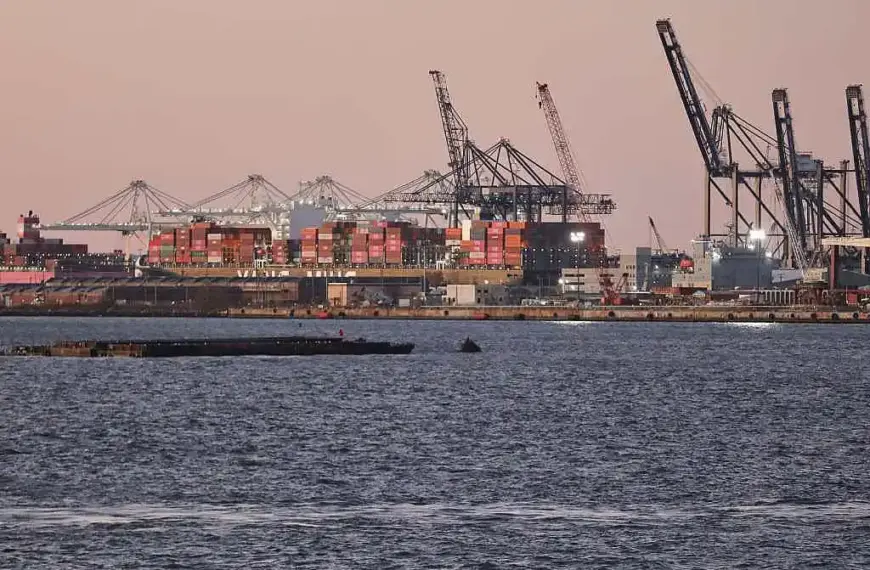 Bundesregierung senkt Wachstumsprognose wegen Exportschwäche