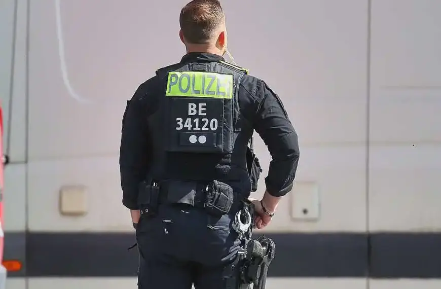 Linksextreme: Dobrindt setzt auf Aufrüstung und Millionenbelohnung