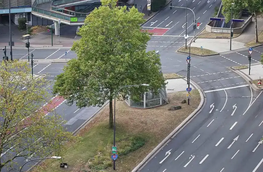 Siedlungs- und Verkehrsfläche wächst wieder etwas langsamer