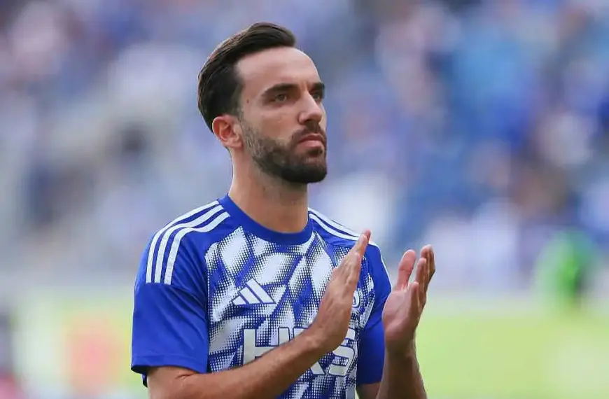 2. Bundesliga: Schalke rettet späten Punkt gegen Lautern