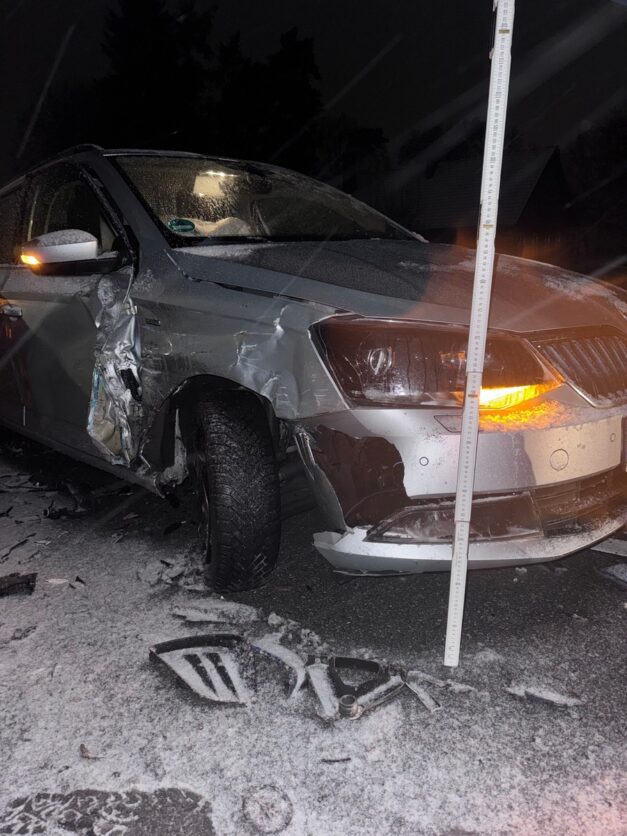 POL-BI: Kollision im Gegenverkehr