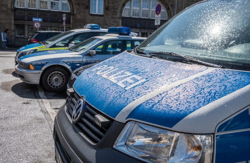 BPOL-HH: DB-Mitarbeiter im Bahnhof Hamburg-Dammtor attackiert und verletzt