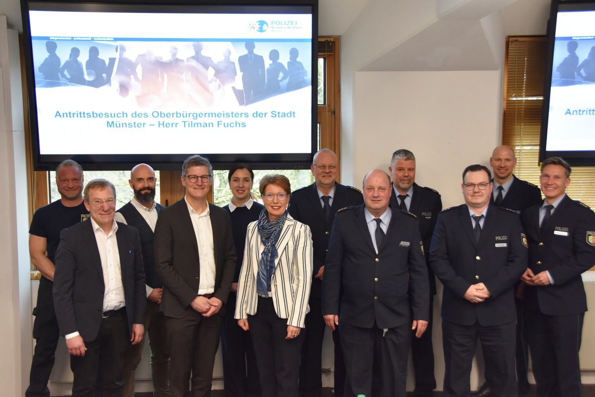 Münster: Oberbürgermeister Tilman Fuchs zu Gast im Polizeipräsidium Münster