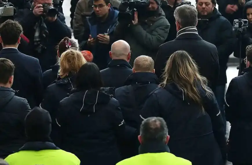 Bahn-Sicherheitsgipfel nach Tod eines Zugbegleiters nächsten Freitag