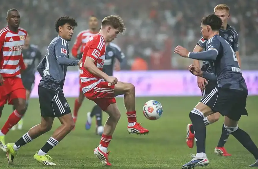 1. Bundesliga: Union und Frankfurt unentschieden