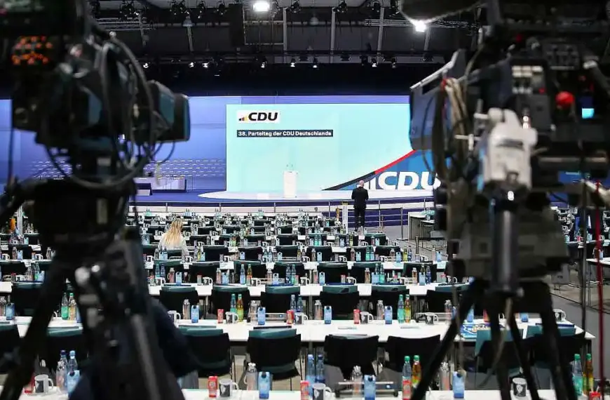 CDU setzt Bundesparteitag in Stuttgart fort