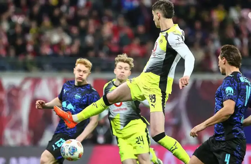 1. Bundesliga: Leipzig und Dortmund unentschieden