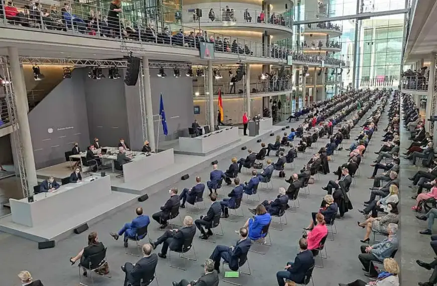 Bundespräsidentenwahl findet am 30. Januar 2027 statt