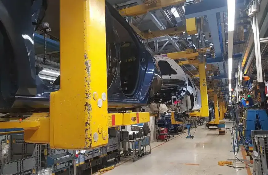 Geschäftsklima in Autoindustrie etwas besser