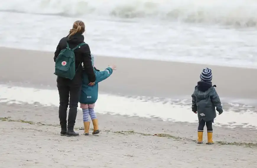 Akademiker-Eltern verbringen mehr Zeit mit ihren Kindern
