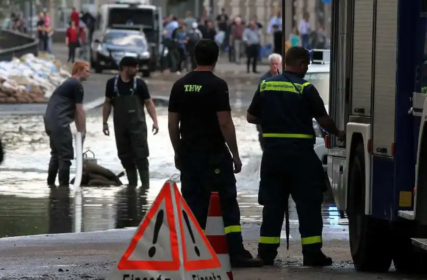 Prien kündigt Gesetzentwurf zu Gesellschaftsdiensten an