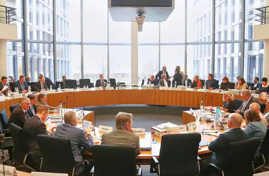 Haushaltsausschuss bewilligt Beschaffung von „Kamikazedrohnen“