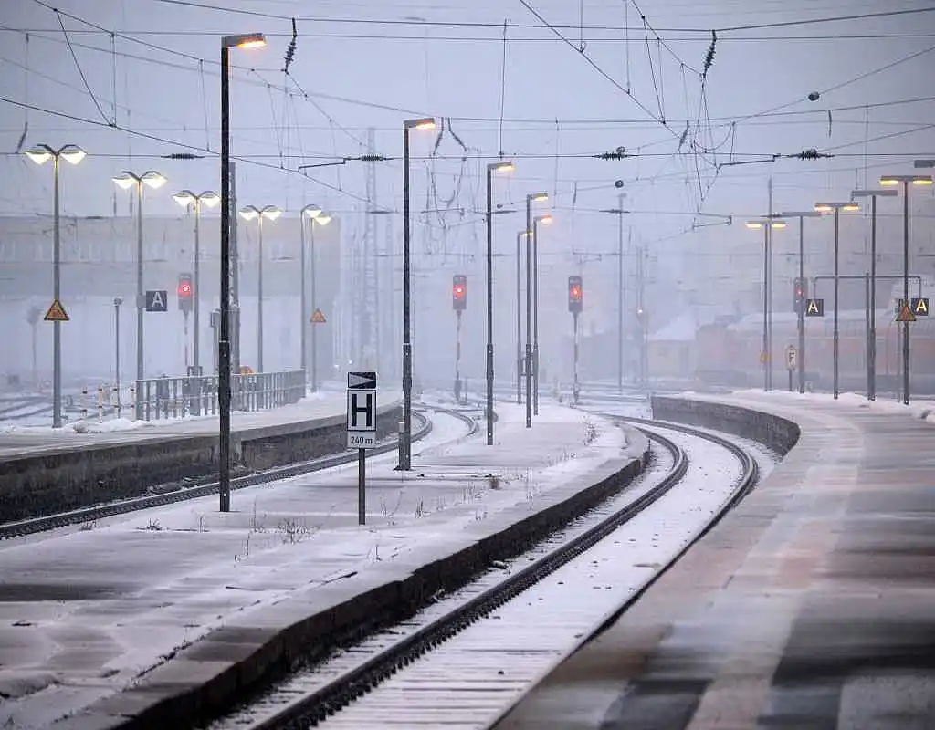 Pünktlichkeit im DB-Fernverkehr im Januar bei 52,1 Prozent