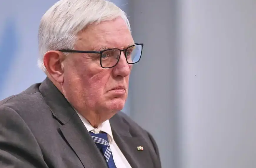 Laumann drängt auf Pflegereform