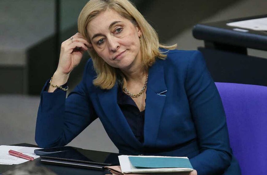 SPD drängt auf Krankenkassen-Sparpaket noch vor Sommerpause – Warken plant 40-Milliarden-Reform