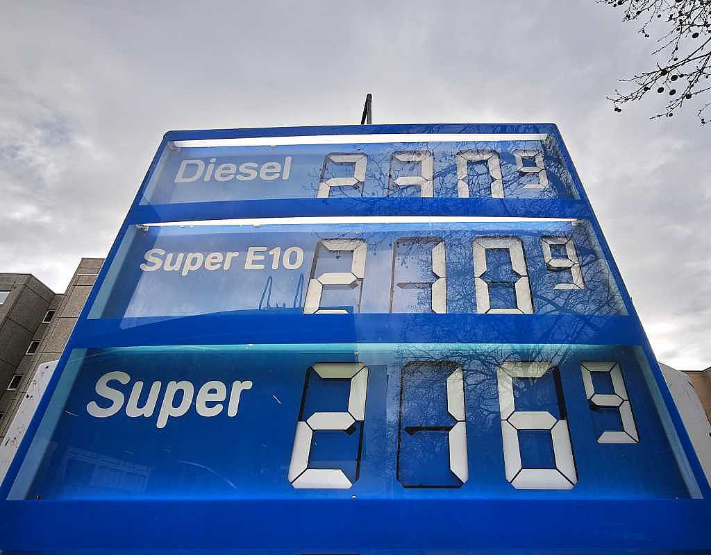 Spritpreise fallen nach Iran-Waffenruhe deutlich – Diesel um 16,1 Cent günstiger