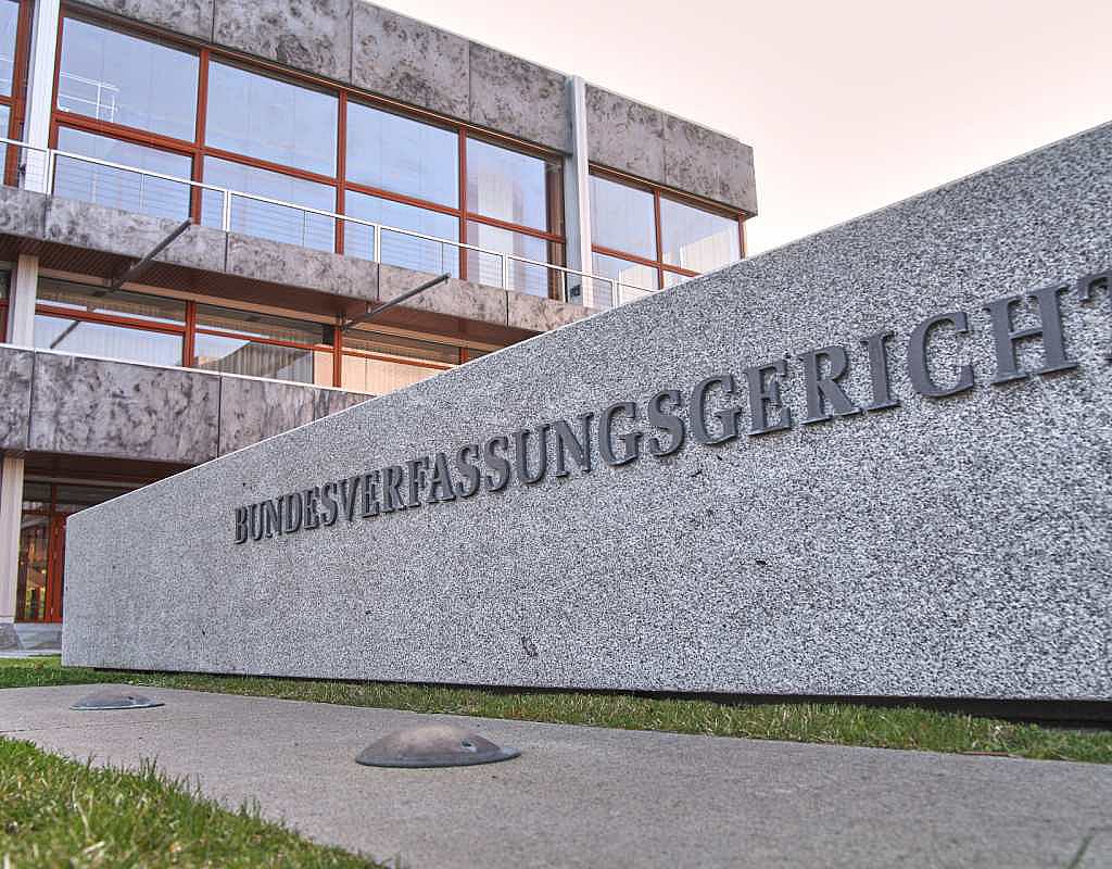 Bundesverfassungsgericht bestätigt Werkvertrag- und Leiharbeitsverbot in der Fleischindustrie