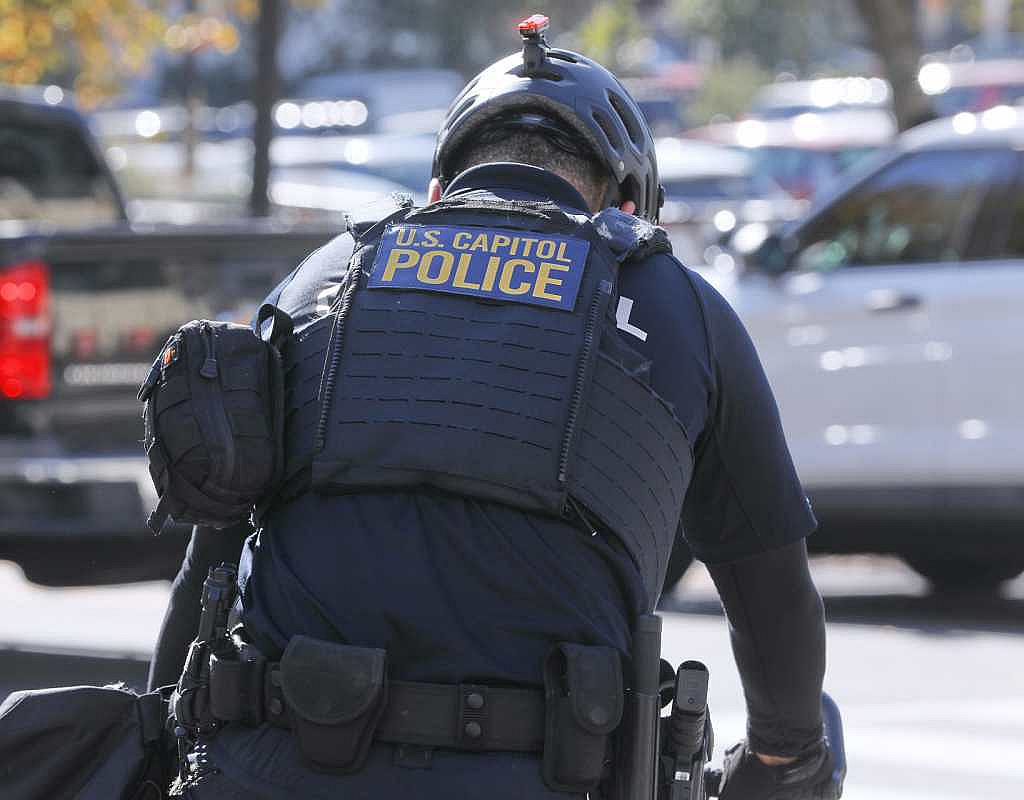 Schüsse bei Korrespondentendinner: Secret Service Agent angeschossen – Trump in Sicherheit gebracht