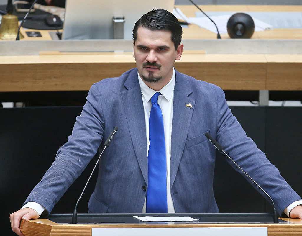 AfD-Abgeordneter Vallendar bei Wahlkampfstand in Berlin angegriffen