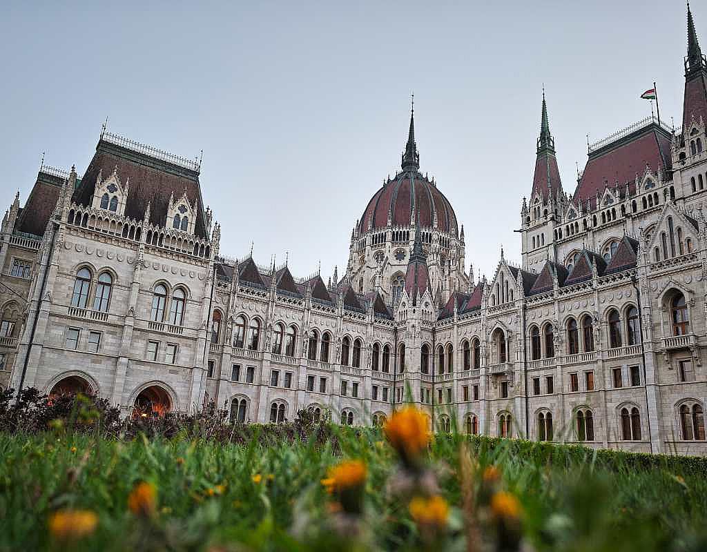Ungarns Parlament beschließt Absetzung von Präsident Sulyok