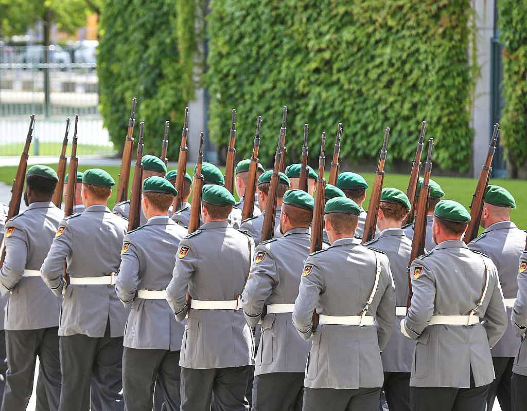 Bundeswehr erreicht mit 186.700 Soldaten Personalrekord seit 13 Jahren