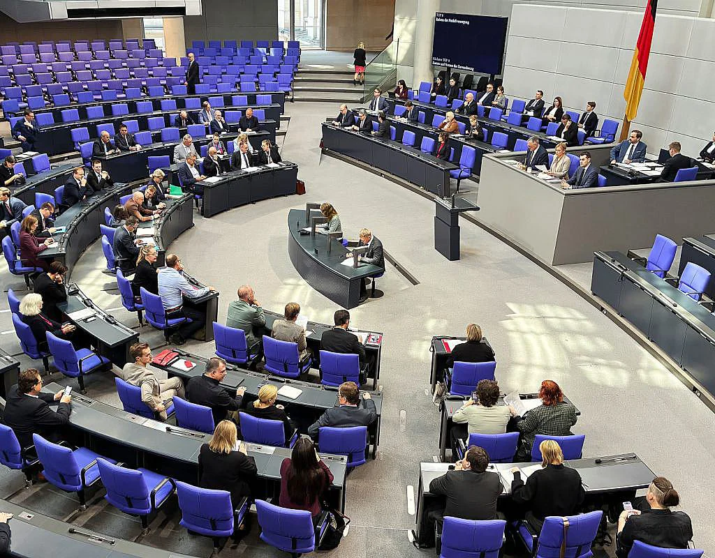 Bundestag beschlie&szlig;t Erh&ouml;hung der Tabaksteuer &uuml;ber vier Jahre